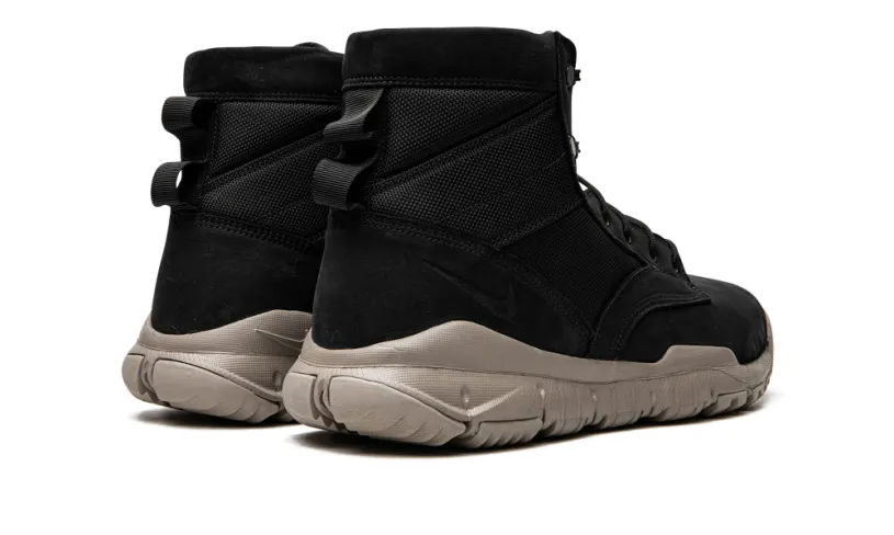 Nike Lifestyle SFB 6 Inch NSW Leather 