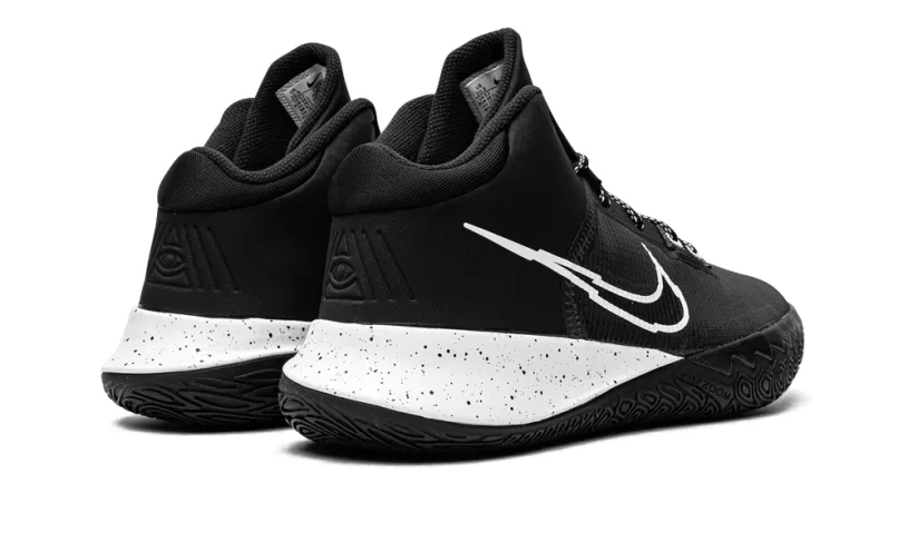 Nike Basketball Kyrie Flytrap IV 
