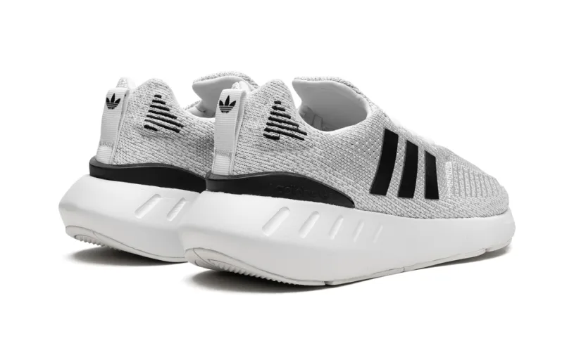 More Adidas Shoes SWIFT RUN 22 WMNS 'Crystal White' 