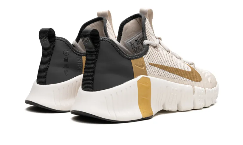 Nike Lifestyle FREE METCON 3 WMNS 'Light Orewood Brown' 