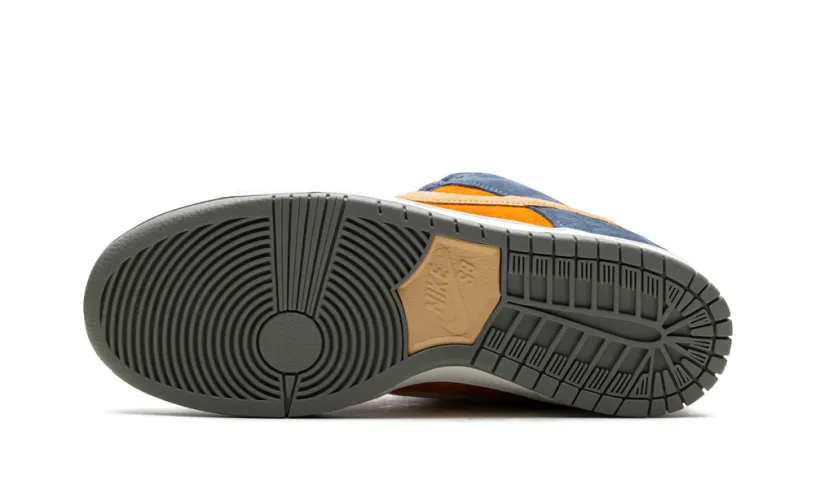 SB Dunk Low Pro 'Light Carbon' 