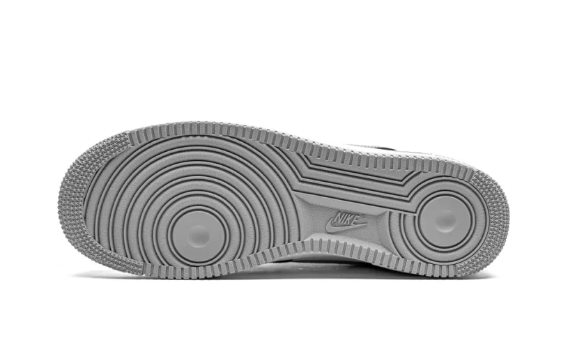 Nike Lifestyle Air Force 1 '07 EMB 