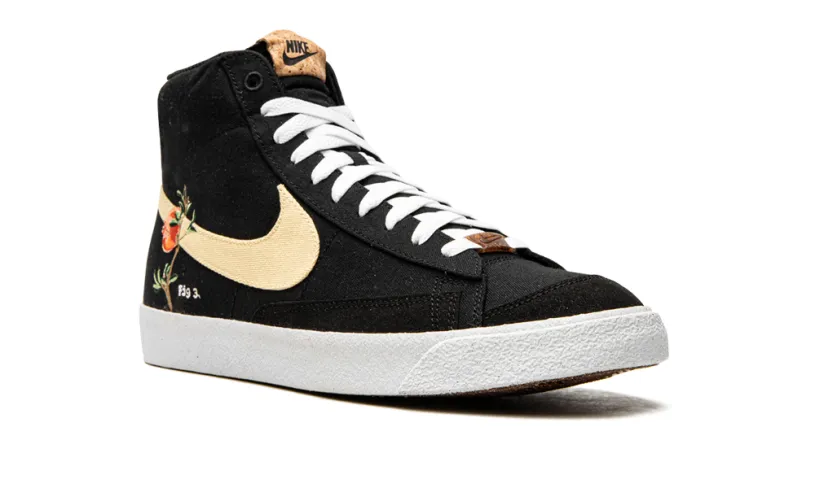 Nike Lifestyle Blazer Mid 77 'Pomegranate'