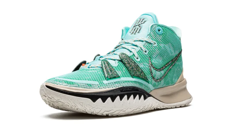Nike Basketball Kyrie 7 'Copa' 