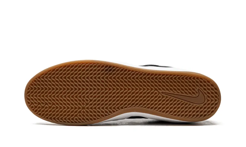 Nike Basketball SB Ishod Wair 'Black White'