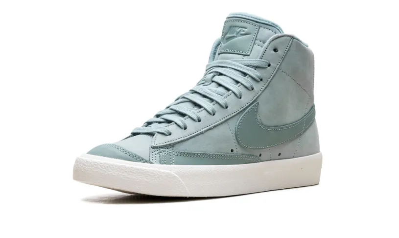 Nike Lifestyle Blazer Mid WMNS 'Mineral' 