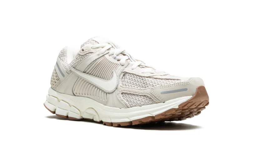Nike Lifestyle ZOOM VOMERO 5 WMNS 'Light Orewood Brown' 