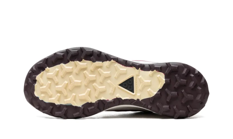 Nike Lifestyle ACG Lowcate 'Mica Green Rosewood Light Bone'