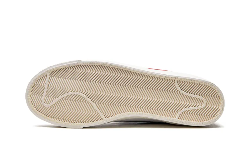 Nike Basketball Blazer Mid '77 Vintage 'Mismatched Swoosh Blue - Red' 