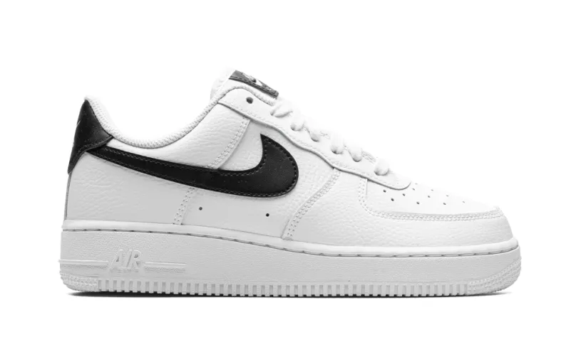 Nike Lifestyle AIR FORCE 1 '07 MNS WMNS 'White Black' 