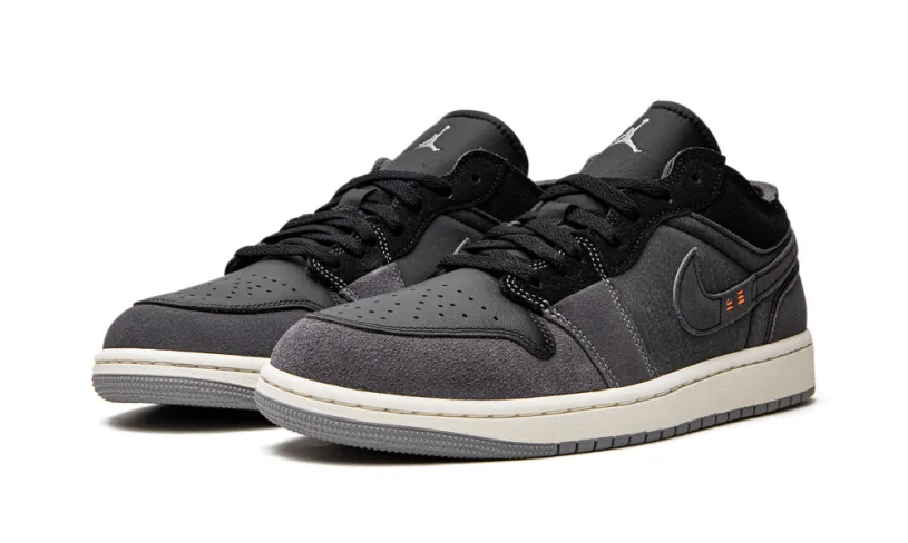 Air Jordan 1 Air Jordan 1 Low SE Craft 'Inside Out - Black'