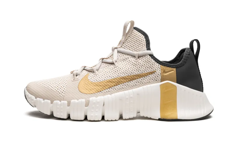 Nike Lifestyle FREE METCON 3 WMNS 'Light Orewood Brown' 