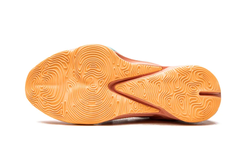 Nike Basketball Zoom Freak 3 'Crimson Bliss' 