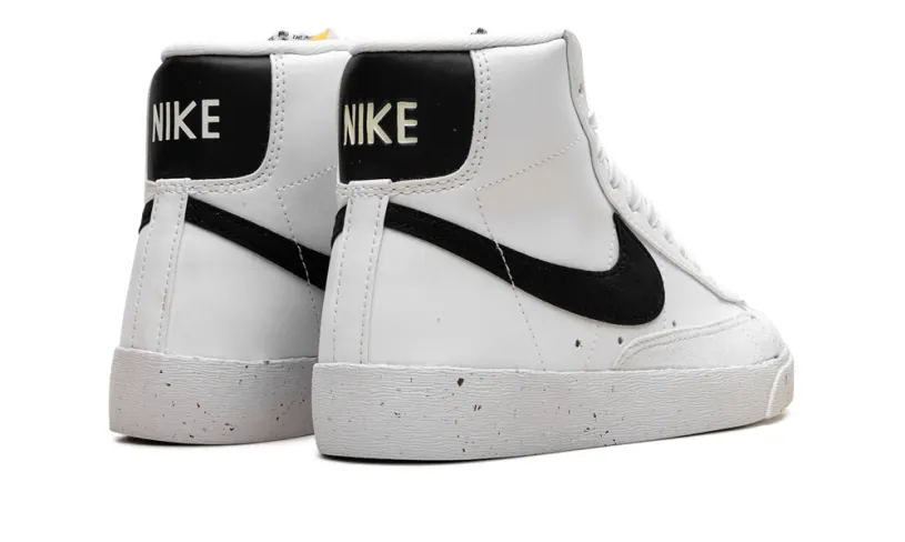 Nike Blazer Blazer Mid 77 WMNS 'Next Nature White Black' 