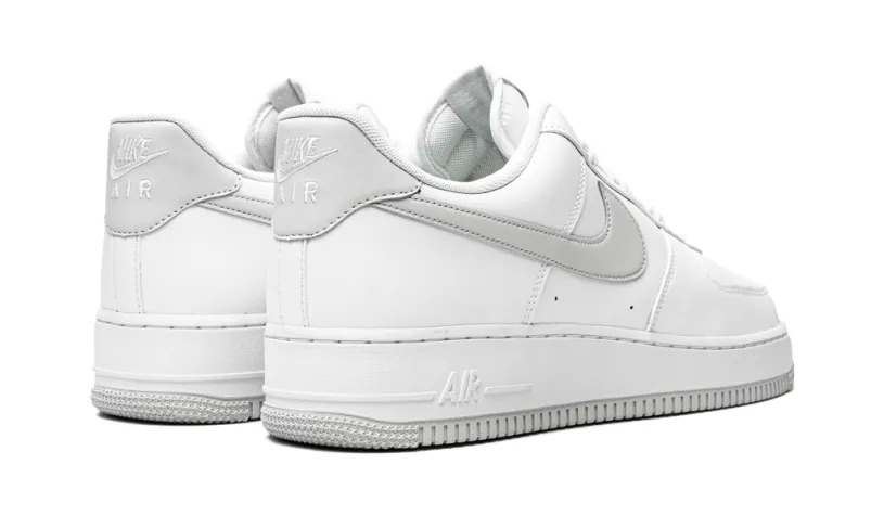 Nike Lifestyle Air Force 1 '07 'Pure Platinum' 