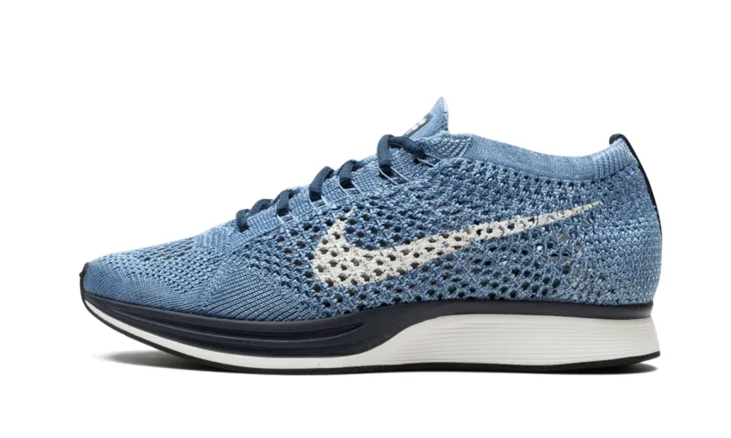Nike Lifestyle Flyknit Racer PRM