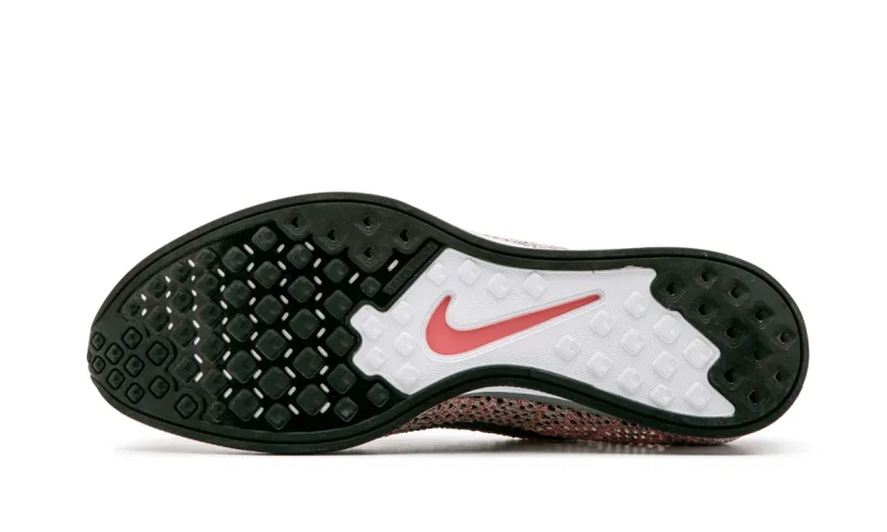 Nike Lifestyle Flyknit Racer 