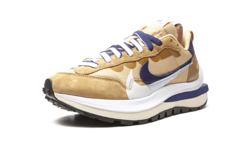 Nike Lifestyle VaporWaffle 'Sacai - Tan Navy' 