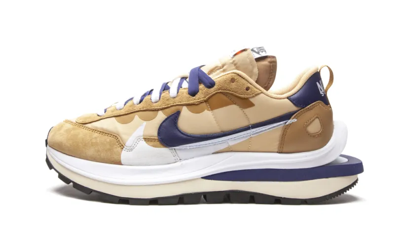 Nike Lifestyle VaporWaffle 'Sacai - Tan Navy' 
