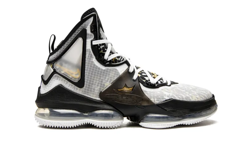 Nike Basketball LeBron 19 'Royalty' 