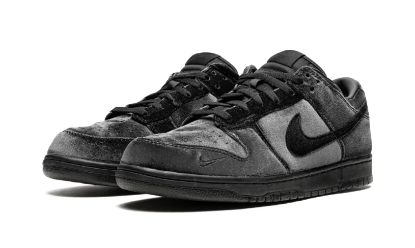 Nike Dunk Dunk Low 'Dover Street Market Triple Black Velvet' 