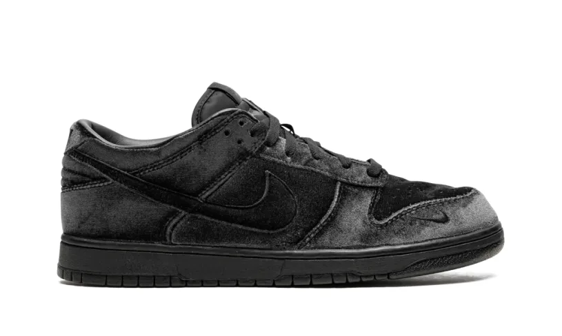 Nike Dunk Dunk Low 'Dover Street Market Triple Black Velvet' 