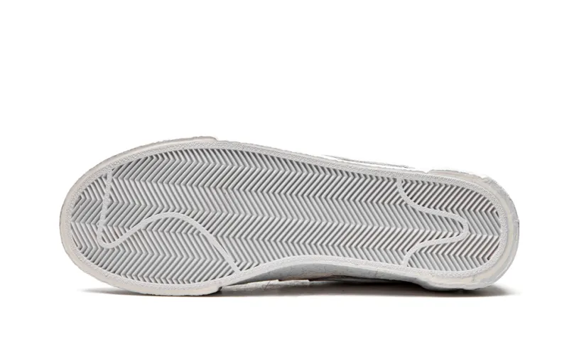 Nike Lifestyle Blazer Low 'Sacai - White Patent Leather' 