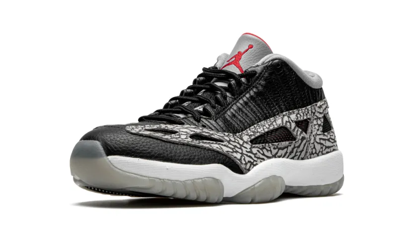 Air Jordan 11 Air Jordan 11 Low IE 'Black Cement' 