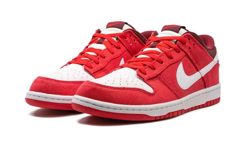 Nike Dunk Dunk Low 'Hyper Red'