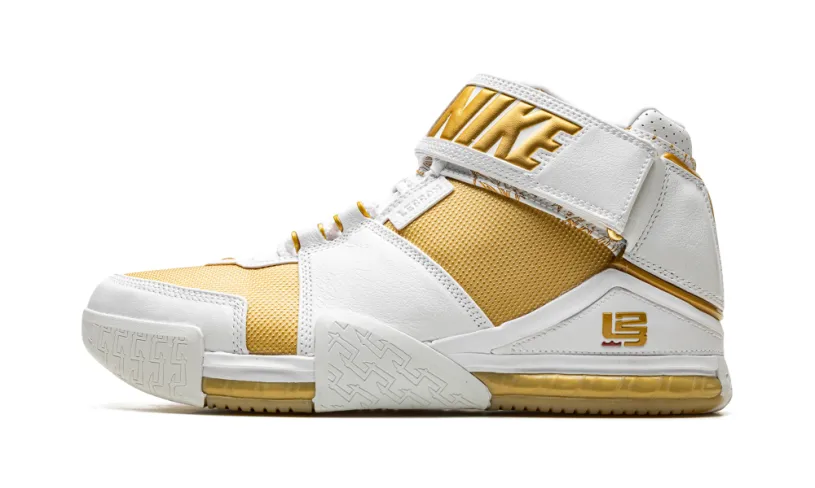 Nike Basketball LeBron 2 'Maccabi Tel Aviv' 