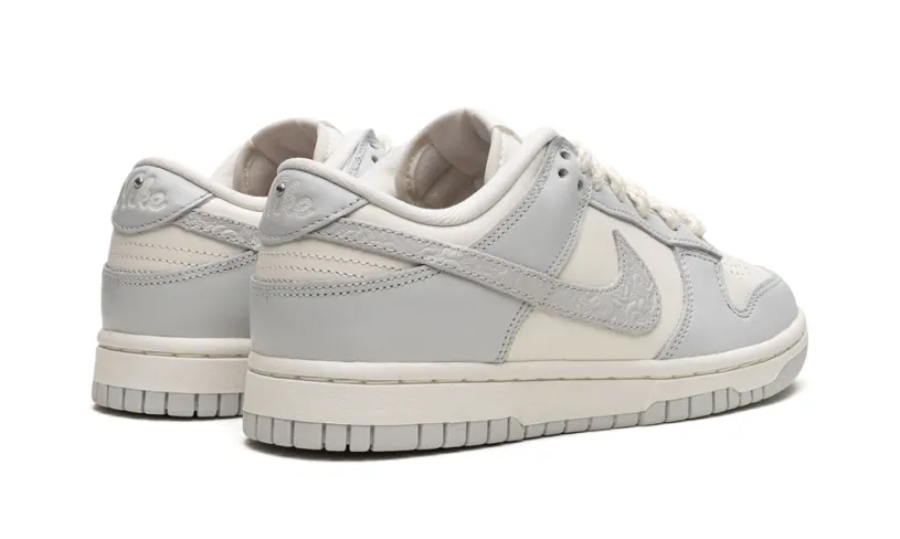 Nike Dunk DUNK LOW WMNS 'Needlework' 