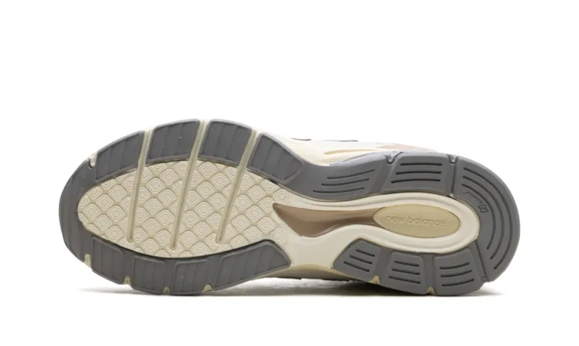 New Balance 990 990v4 GS 'Teddy Santis - Limestone' 