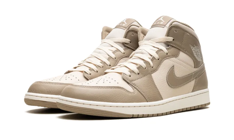 Air Jordan 1 Air Jordan 1 Mid 'LEGEND LIGHT BROWN' 