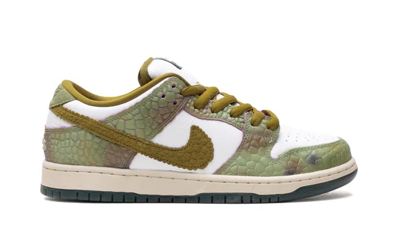 Nike SB SB Dunk Low 'Alexis Sablone - Chameleon' 