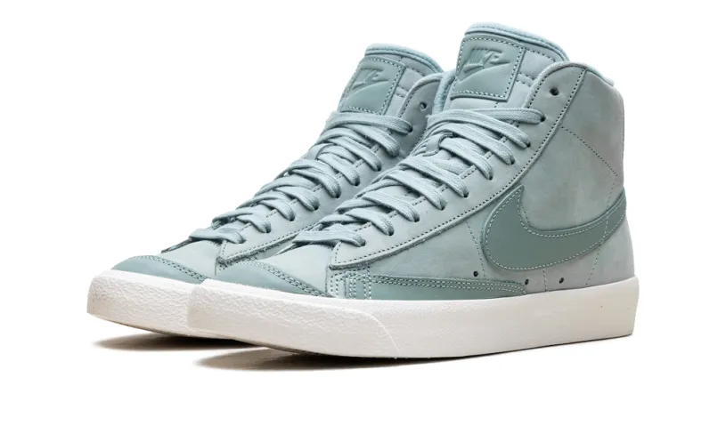 Nike Lifestyle Blazer Mid WMNS 'Mineral' 