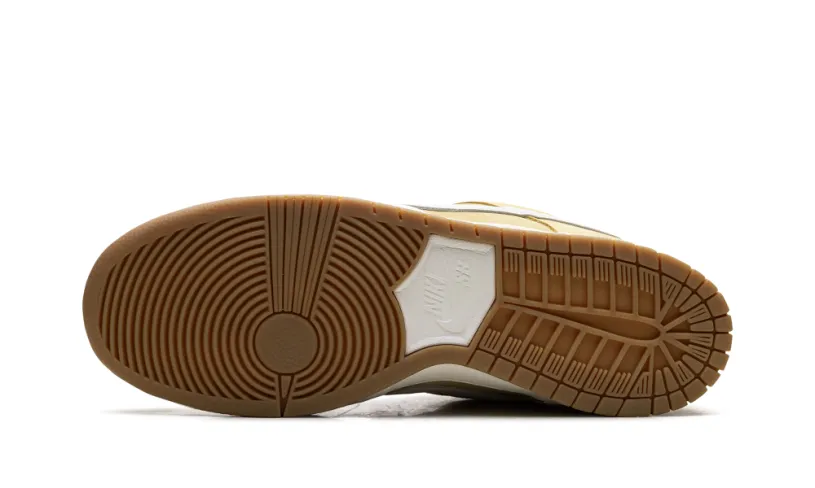 SB Dunk Low 'Saturn Gold' 