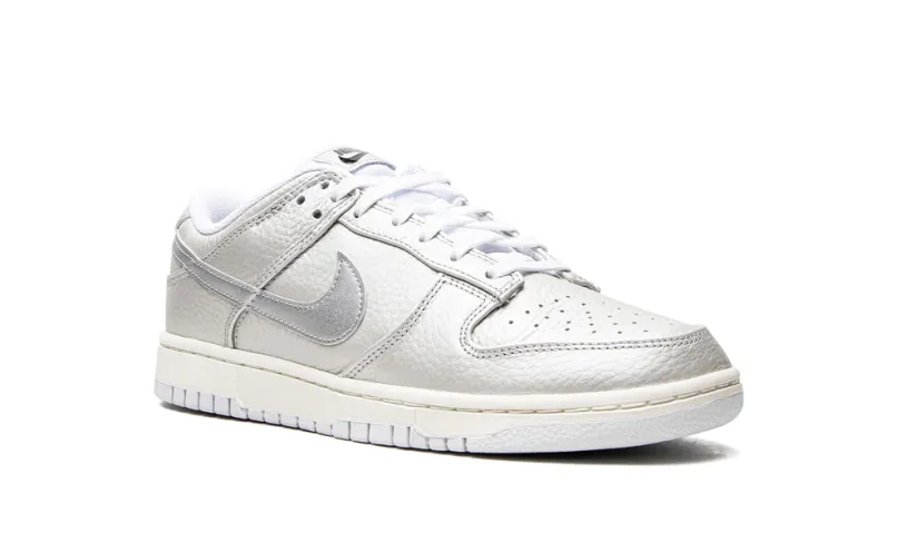 Nike Dunk Dunk Low 'Metallic Silver' 