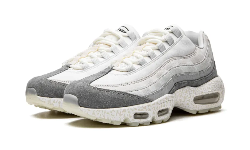 Nike Air Max Air Max 95 QS 'Light Bone-Glow in the Dark'