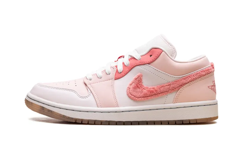 Air Jordan 1 Jordan 1 Low SE WMNS 'Mighty Swooshers Pink' 