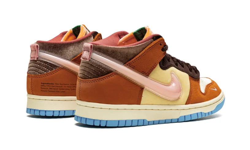 Nike Dunk Dunk Mid 'Social Status - Chocolate Milk'