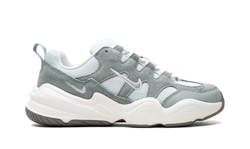 Nike Lifestyle Tech Hera WMNS 'Mica Green Grey'