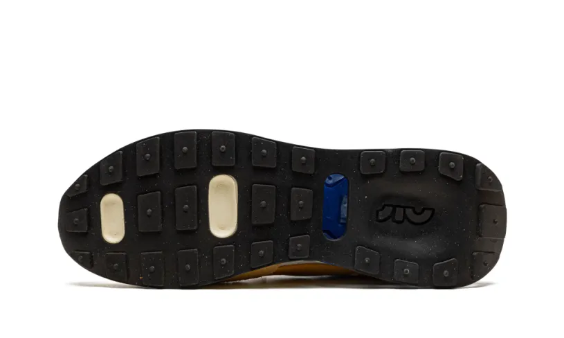 Nike Air Max Air Max Pre-Day 'Warm-core' 