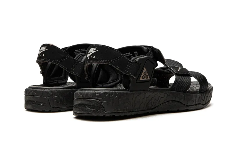 Nike Basketball ACG Air Deschutz 'Black' 