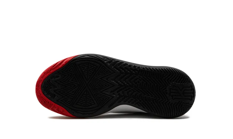 Nike Basketball Kyrie Flytrap VI (GS) 'Photon Dust' 