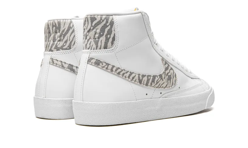 Nike Lifestyle BLAZER MID '77 MNS WMNS 'Zebra' 