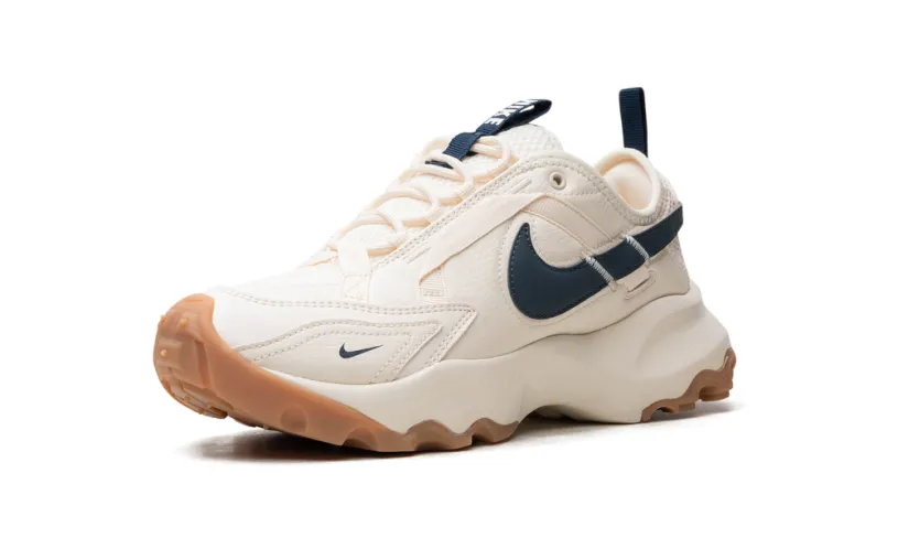 Nike Lifestyle TC 7900 WMNS 'Pale Ivory Armory Navy' 