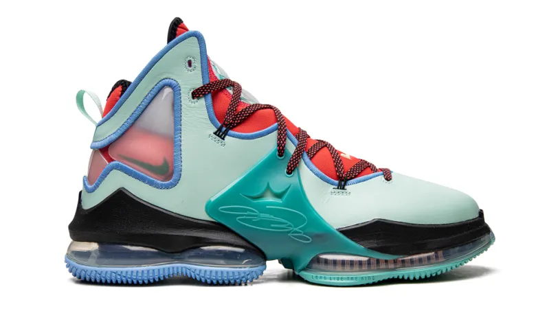 Nike Basketball LeBron 19 'LeBronival' 