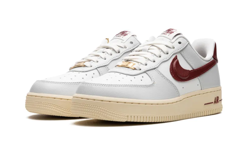 Nike Lifestyle AIR FORCE 1 LO WMNS 'Swoosh Pocket - Team Red'