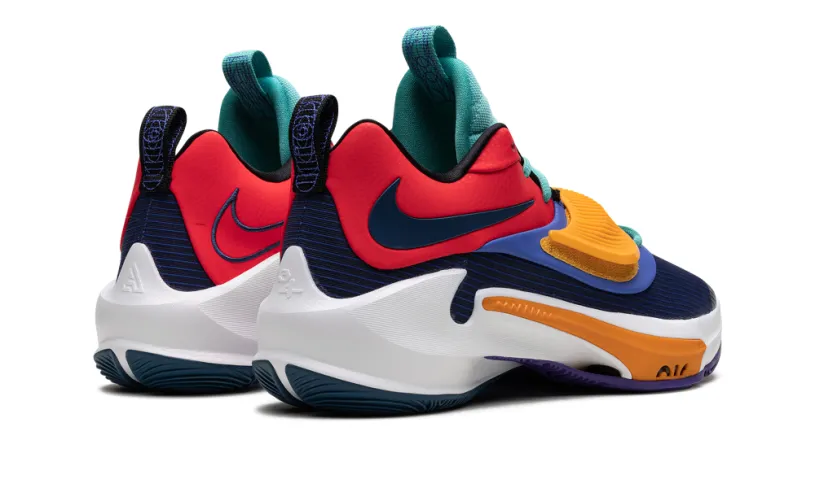 Nike Basketball Nike Zoom Freak 3 'AntetokounBros'