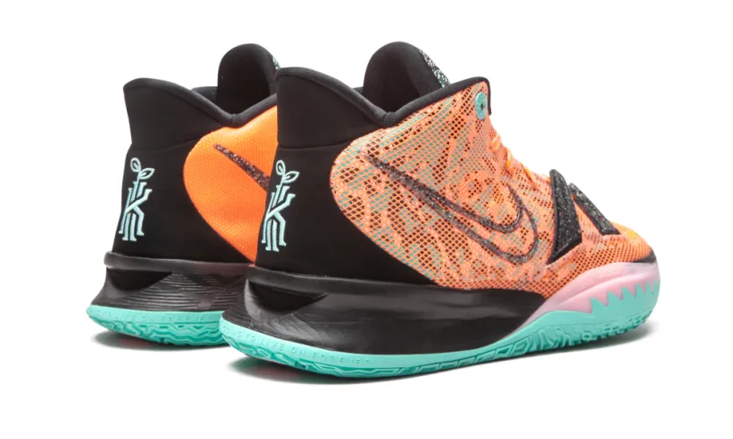 Nike Basketball Kyrie 7 EP 'Play for the Future' 